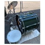 Pearl Five Piece Drum Set