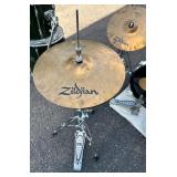 Pearl Five Piece Drum Set