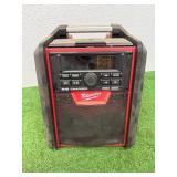 Milwaukee M18 Charger/Radio