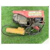 Chicago Electric Hoist - 440#