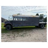 1997 International Bus/Motorized Home with Gooseneck Hitch