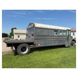 1997 International Bus/Motorized Home with Gooseneck Hitch