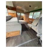 1997 International Bus/Motorized Home with Gooseneck Hitch