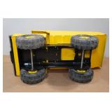 Tonka Classic Mighty Dump Truck