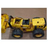 Vintage Tonka Front End Loader Tractor