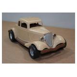 Vintage Durant Plastics 1934 Ford Coupe