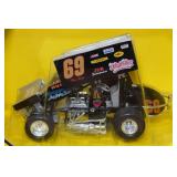 Racing Champions World of Outlaws 1:24 Scale Sprint Car Replica