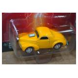 *5* Johnny Lightning Die Casts - 50 Oldsmobile, 53 Packard, 51 Hornet