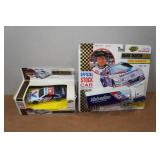 Road Champs 1:43 Scale Stock Car and 1:87 Scale Team Transport Replicas - Mark Martin