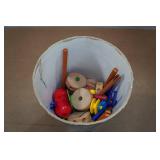 Vintage Tinkertoy Construction Building Set