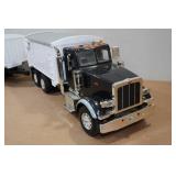 Ertl Giant Peterbilt Grain Truck and Trailer