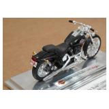 Maisto Harley Davidson 1999 FXSTB Night Train 1:18 Scale Model