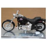 Maisto Harley Davidson 1999 FXSTB Night Train 1:18 Scale Model