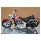 Maisto Harley Davidson 1999 FLSTF Fat Boy 1:18 Scale Model