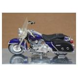Maisto Harley Davidson 2000 FLHRC Road King Classic 1:18 Scale Model