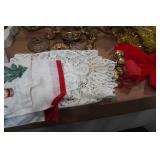 Assorted Christmas Décor