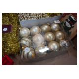 Assorted Christmas Décor