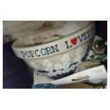 2 vintage hobnail lamps, popcorn bowl, photo albums 2 vintage hobnail lamps, popcorn bowl, photo albums