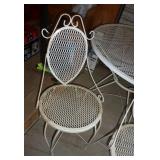 Nice metal outdoor patio table and 4 chairs Nice metal outdoor patio table and 4 chairs