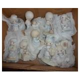 Box of 9 Precious Moments figurines Box of 9 Precious Moments figurines