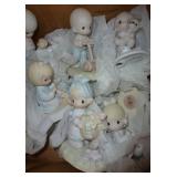 Box of 9 Precious Moments figurines Box of 9 Precious Moments figurines
