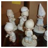 Lot of 9 Precious Moments figurines Lot of 9 Precious Moments figurines