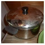 large box of glassware - cake plates, baking dishes, glasses, plates, 6 Qt Revere cooking pot large box of glassware - cake plates, baking dishes, glasses, plates, 6 Qt Revere cooking pot