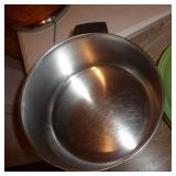 large box of glassware - cake plates, baking dishes, glasses, plates, 6 Qt Revere cooking pot large box of glassware - cake plates, baking dishes, glasses, plates, 6 Qt Revere cooking pot