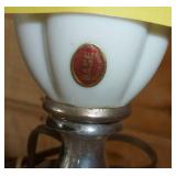 2 vintage bedside lamps 2 vintage bedside lamps