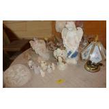 Lot of angels and small lamp Lot of angels and small lamp