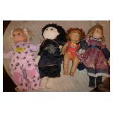 4 DOLLS - the pink one talks 4 DOLLS - the pink one talks