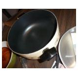 2 pyrex bowls, new electric cooker 2 pyrex bowls, new electric cooker