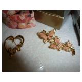 lot of costume jewelry - see all pictures lot of costume jewelry - see all pictures
