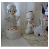 4 large Precious Moments - 2 are musical 4 large Precious Moments - 2 are musical