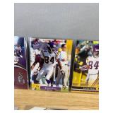 Collection of 6 Randy Moss Football Trading Cards - Vikings *J