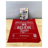 Minnesota Twins Topps Metrodome MLB 14 Baseball Card Set & 2023 Homer Hanky *J