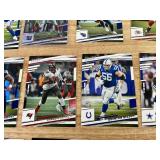 30 NFL Football Cards - Assorted Players & Inserts *J