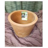 Pallet of 9.8 Inch Clay Vaso Planters