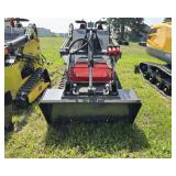2025 FUTURE Mini Skid Steer Loader (FT-360T)