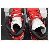 Nike Air Jordan 1 Mid Bred Toe Shoes 10.5
