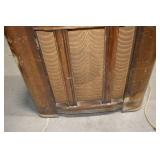 Silvertone R-301 Console Radio