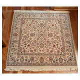 Beautiful Cream Wool Accent Rug