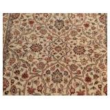 Beautiful Cream Wool Accent Rug