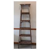 6ft Wooden Ladder