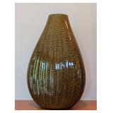 Sasaki Ribbed Italian Crystal Vase