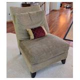 Hickory White Tweed Upholstered Lounge Chair