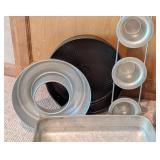 Assorted Baking Pans
