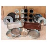 Assorted Baking Pans