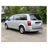 2009 DODGE GRAND CARAVAN SE *No Accidents* (NO RESERVE)