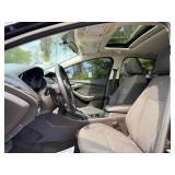 2012 FORD FOCUS SEL *No Accidents* (NO RESERVE)
